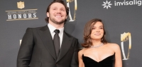 El mariscal de campo de los Bills, Josh Allen, y la actriz Hailee Steinfeld se casan en el sur de California