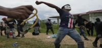 Manifestantes y policía se enfrentan en el este de Panamá