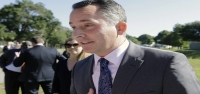 David Jolly, crítico de Trump y ex congresista republicano, se postulará como demócrata a gobernador de Florida.