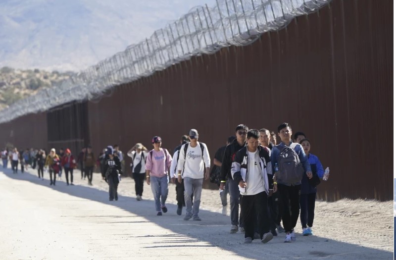 Migrantes Chinos