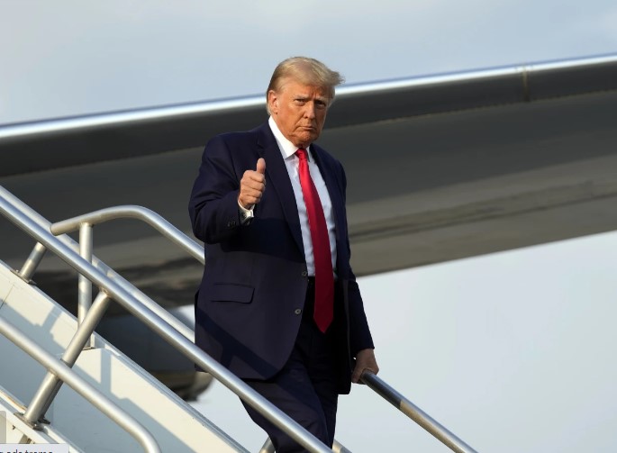 Trump fichado