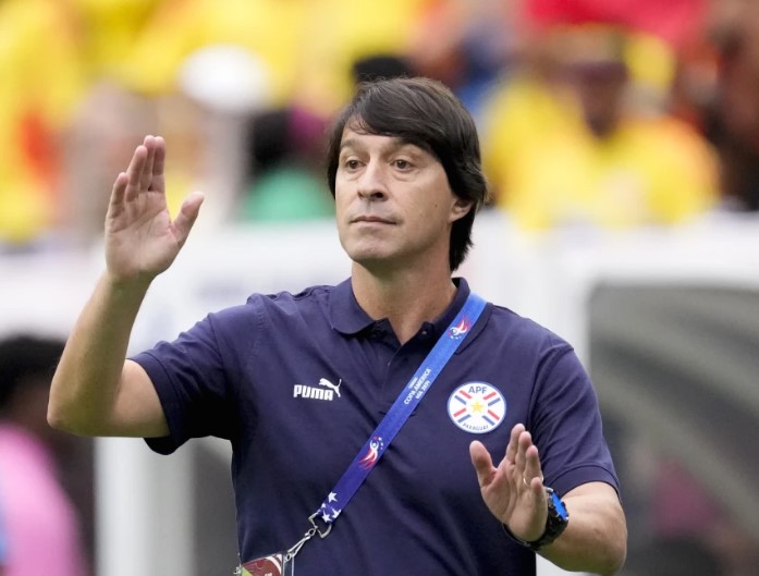 Paraguay despide