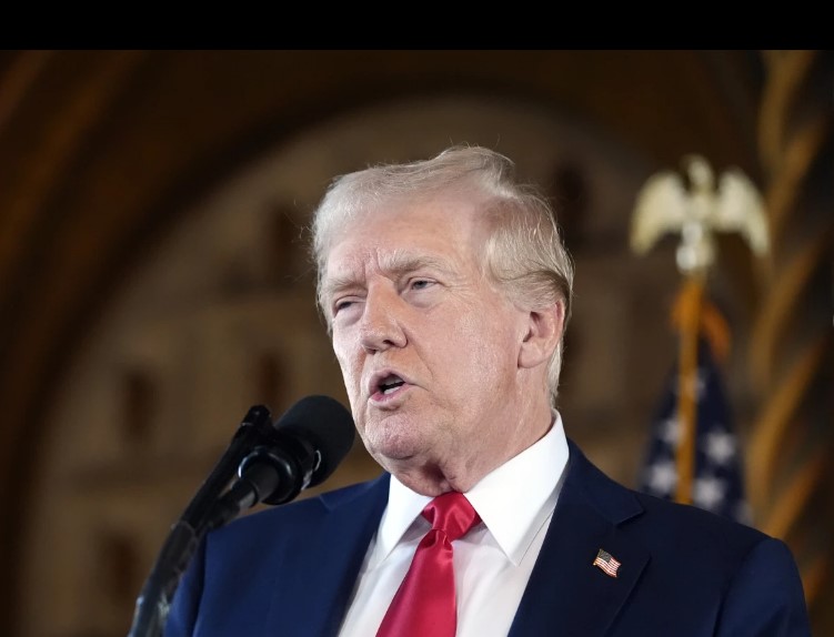 Trump compromete